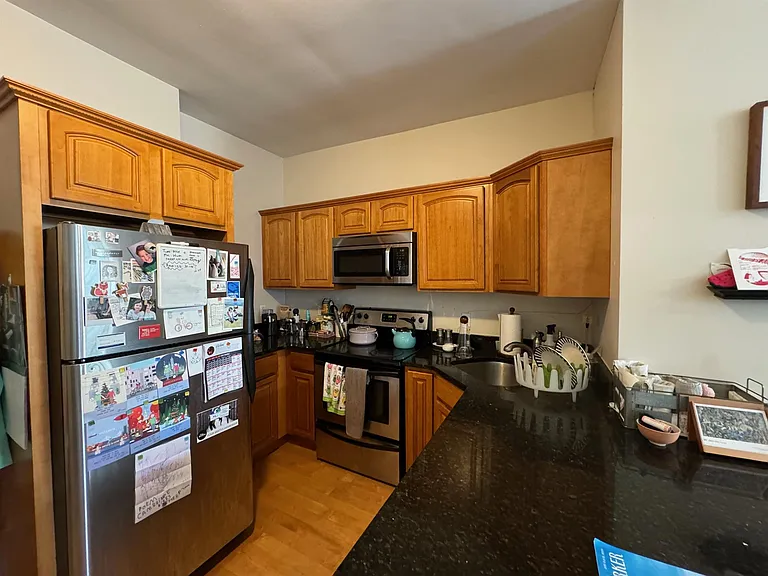 281 Harvard St #4 — Photo 3
