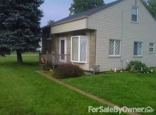 2100 Oriole Dr, Aliquippa, PA 15001