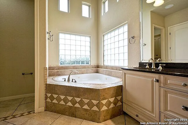 1159 Legacy Dr — Photo 24