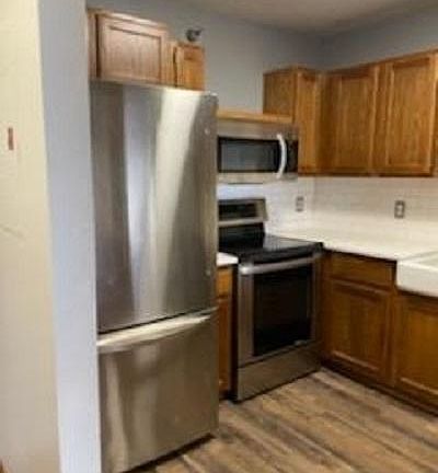 Kitchen with appliances