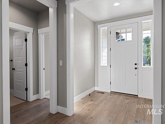 4th image of 5925 S Stockport Ave