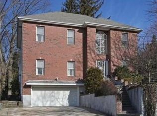 62 Alderwood Rd, Newton, MA 02459