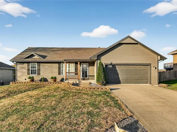800 E 14th St, Kearney, MO 64060
