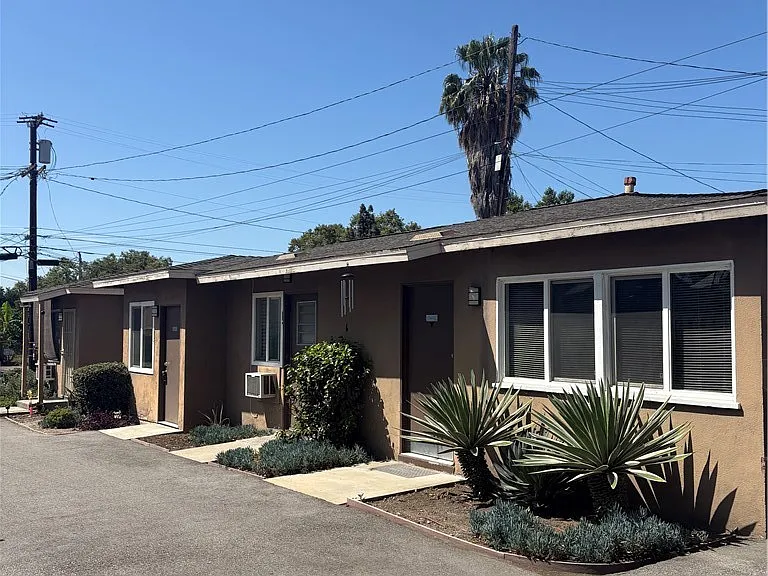 9420 Las Tunas Dr #C — Photo 1