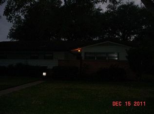 1103 E Sabine St, Victoria, TX 77901