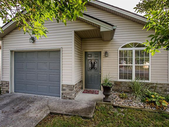 3rd image of 2457 Checkerberry Dr
