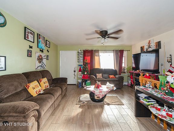 5th image of 44 King Arthur Ct APT 5