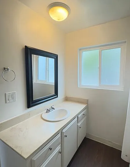7350 Pickering Ave #17 — Photo 8