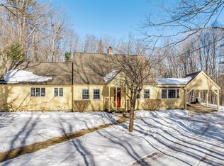 40 Roxbury Rd, Meredith, NH 03253