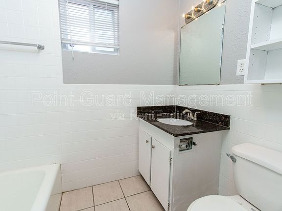 5th image of 816 N West St APT 11