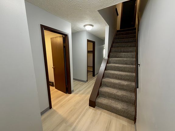 4th image of 2814 Forest Ln