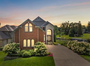 1600 Vanstone Dr, Commerce Township, MI 48382