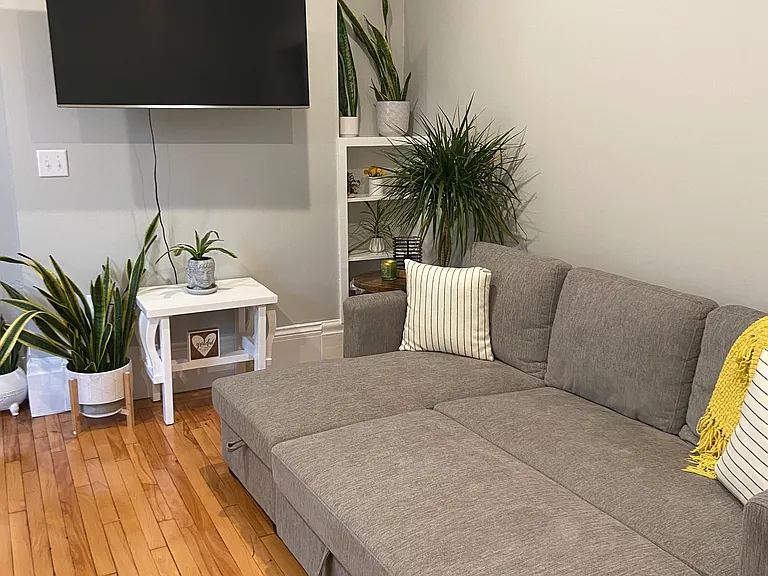 127 Sylvan St #3 — Photo 6
