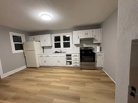 206 S West St — Photo 12