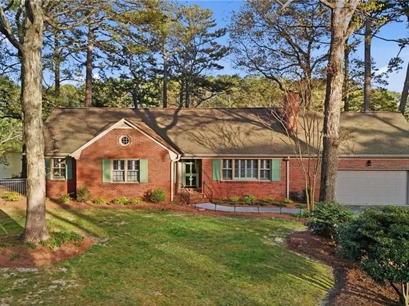 2557 Five Point Ct, Virginia Beach, VA 23454