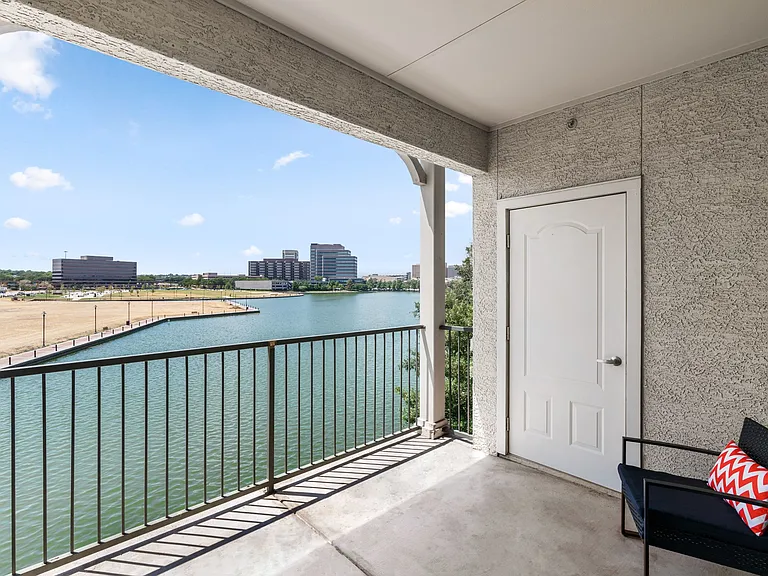 Olympus Las Colinas — Photo 41