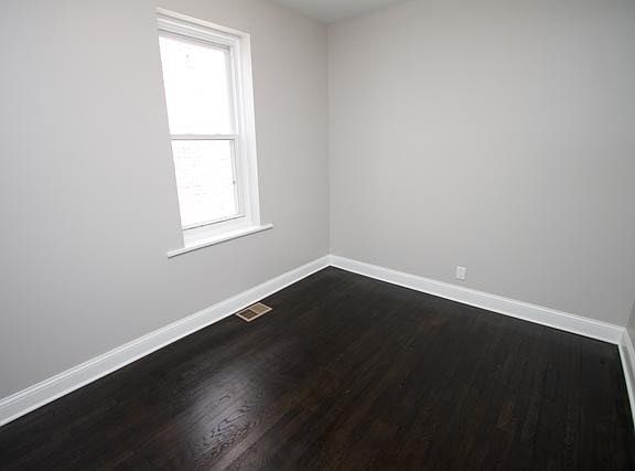 5th image of 3126 W Eastwood Ave