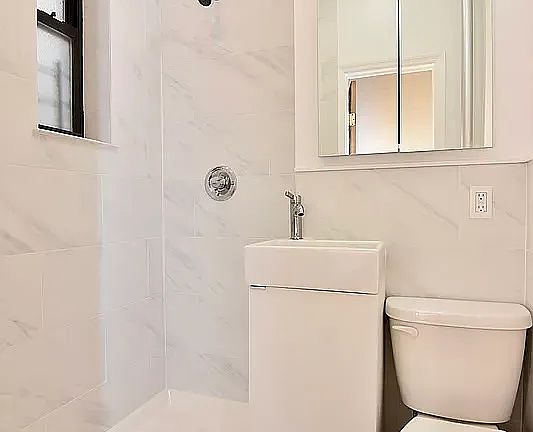 5th image of 105 W 138th St APT D