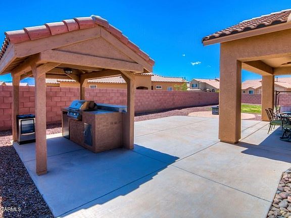 4th image of 972 E Stronghold Canyon Ln