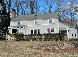 5 Little Brook Rd, Norwalk, CT 06853