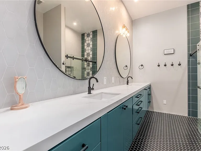 7270 Loma Alta Cir — Photo 43