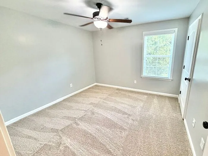 150 Clay Hills Dr — Photo 8