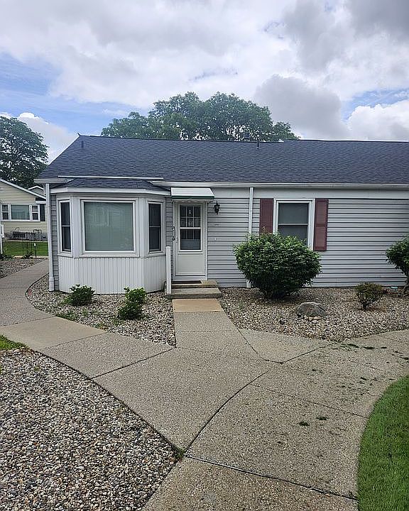 1st image of 1041 Village Ln