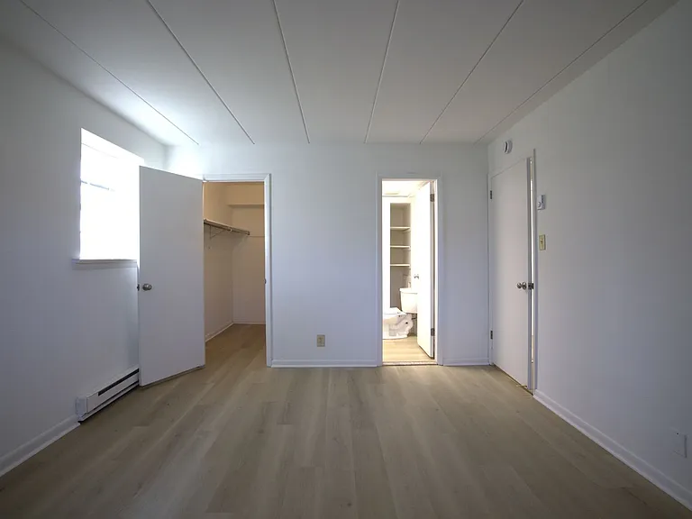 Peachgate Apartments — Photo 17