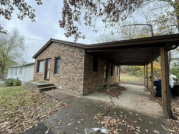 3rd image of 304 W Keigan St