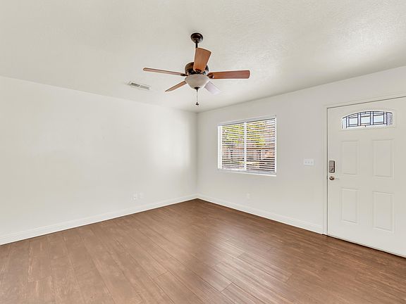 2nd image of 444 E Sunland Dr #80