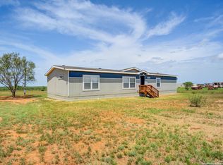 2312 SH 173, Jourdanton, TX 78026