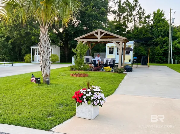 21240 Miflin Rd #14, Foley, AL 36535