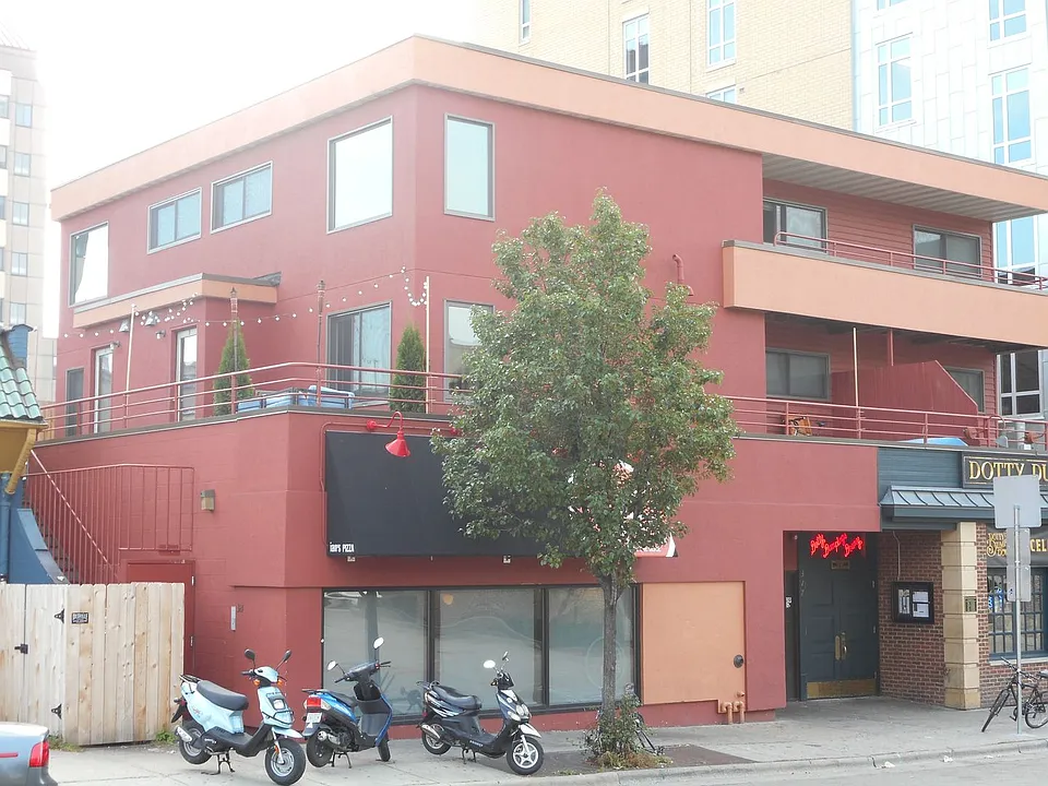 321 N Frances St