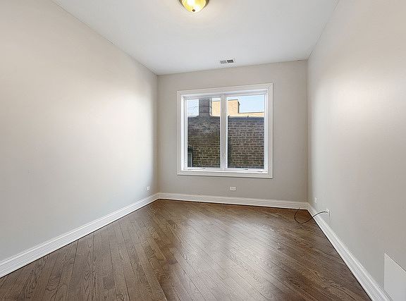 5th image of 3101 N California Ave #G-2