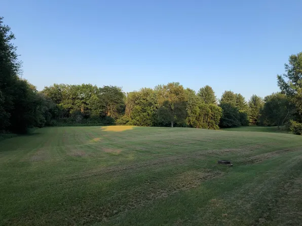 104 Lost Ln, Savanna, IL 61074