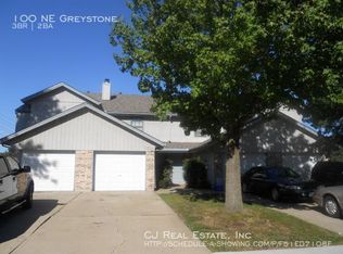 100 NE Greystone Dr, Lees Summit, MO 64086