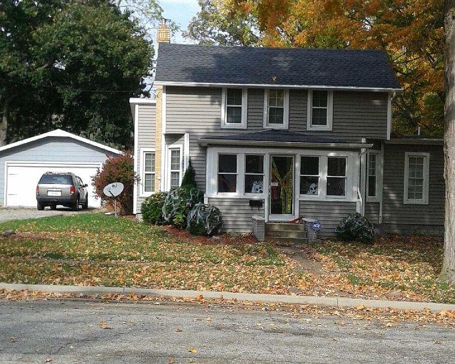 Front with Detached Garage