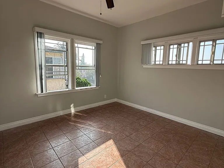 200 S Lake St — Photo 7