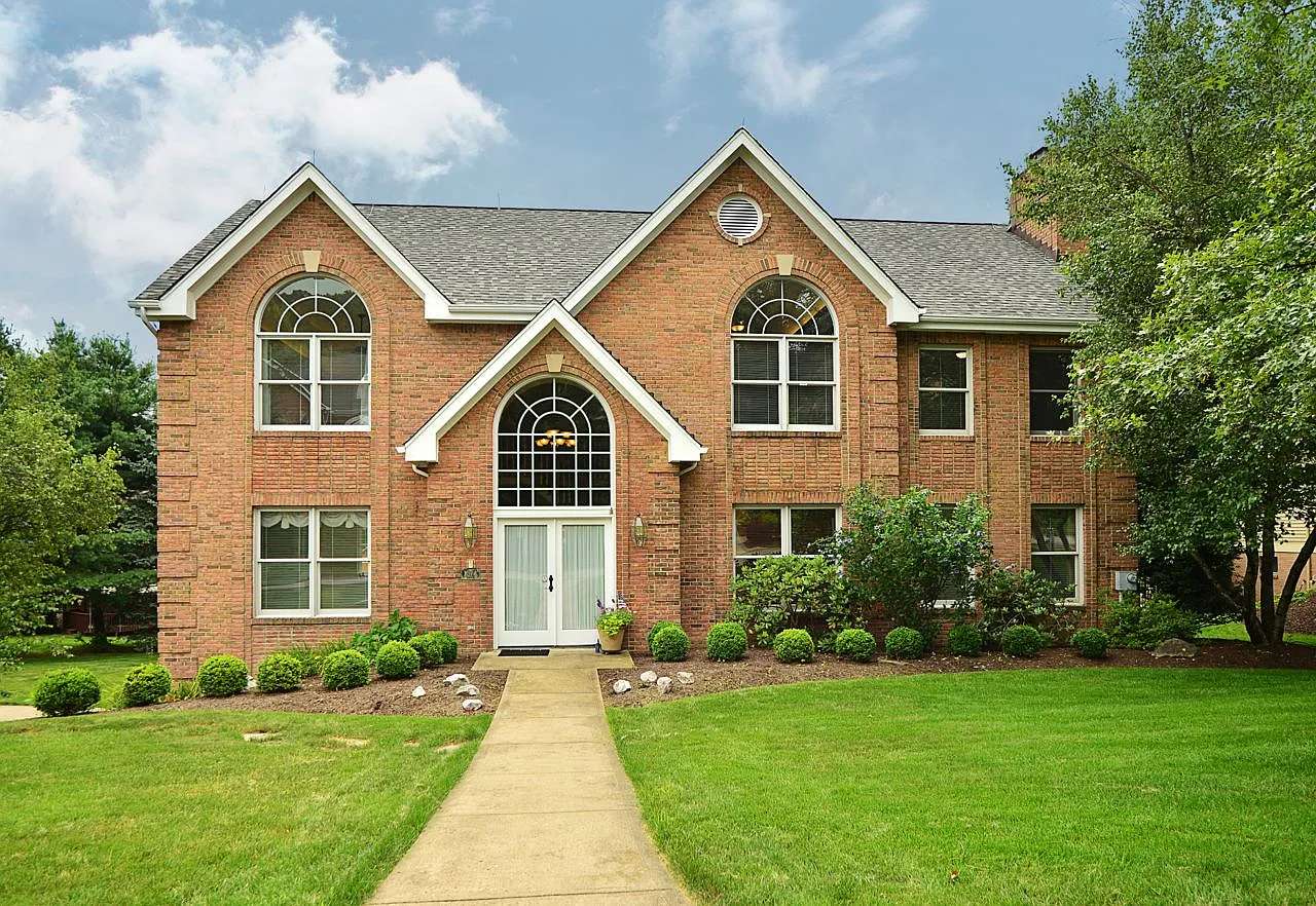 304 Rustin Way photo 1