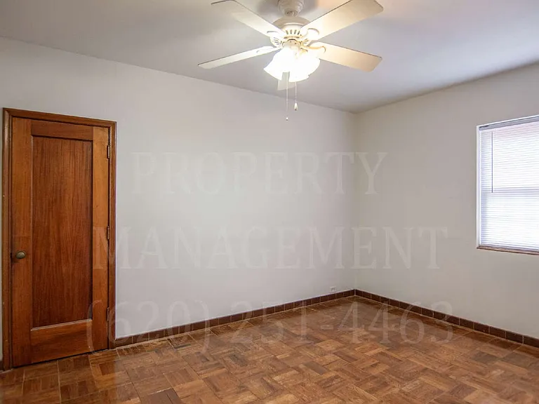 1110 W 5th St — Photo 34
