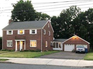 165 Bradley Ave, Meriden, CT 06451