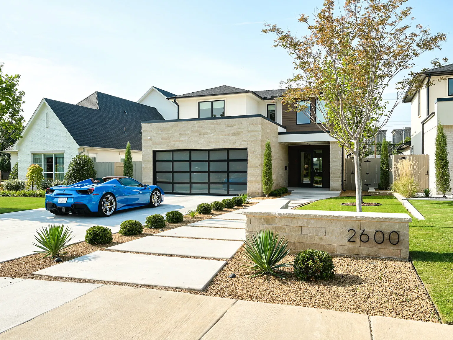 4 bed, 3.5 bath, 2600 sqft, $7,500 — Photo 2