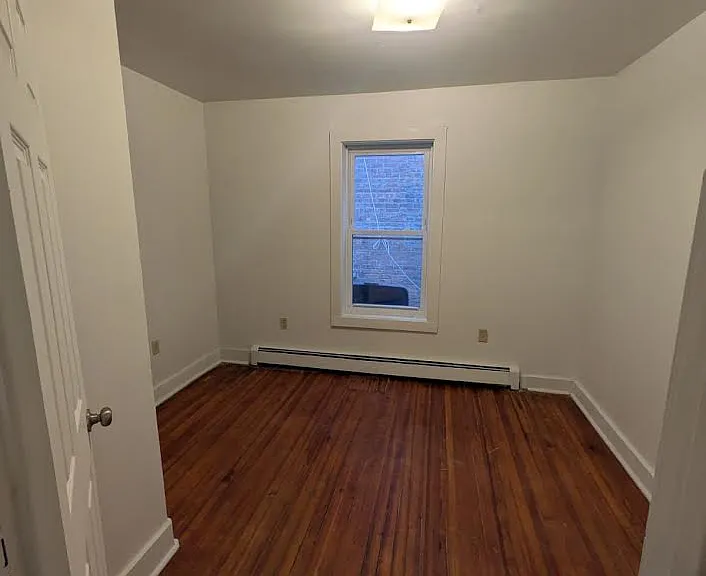 171 Frank St #A — Photo 5