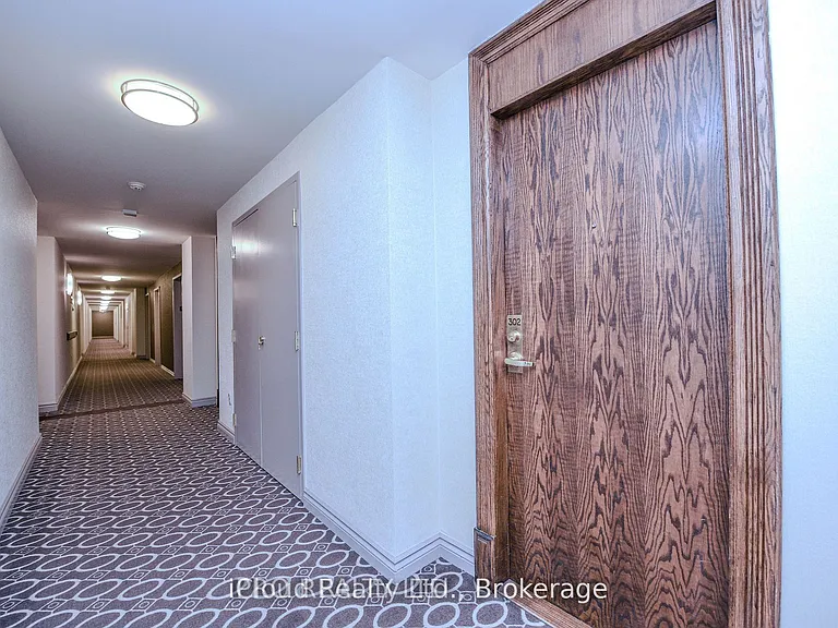156 Enfield Pl #302 — Photo 24