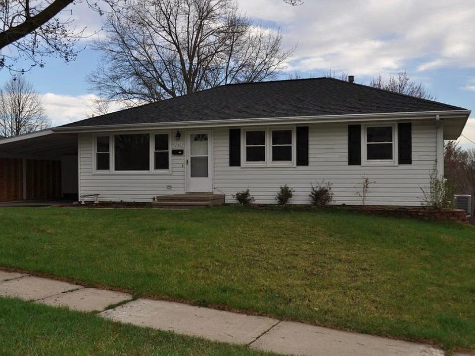 1st image of 2140 Carolina Dr NE