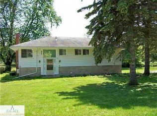 704 E Columbia St, Mason, MI 48854