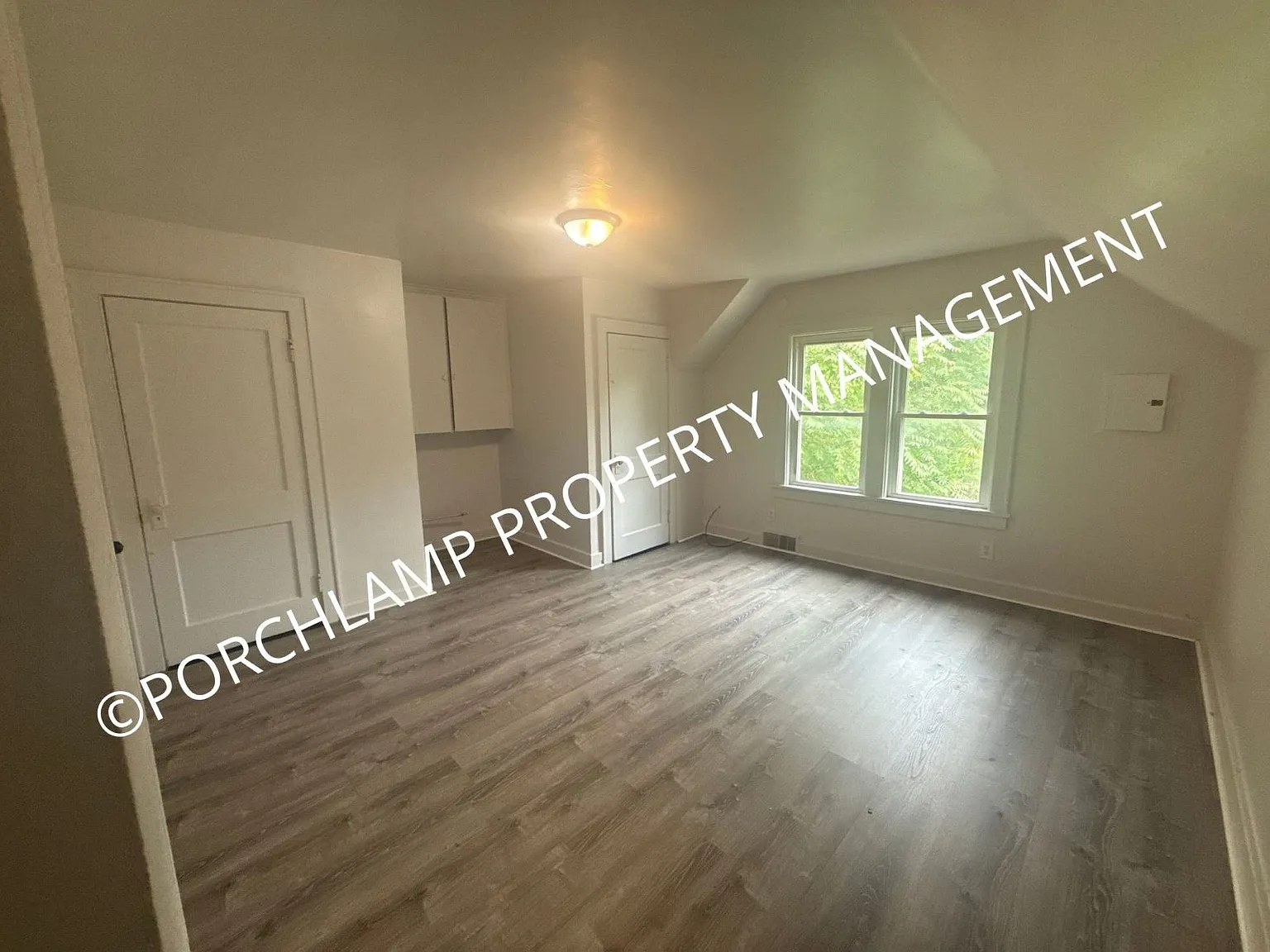 2 bed, $1,000 — Photo 3