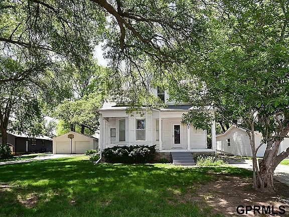 2nd image of 107 Oneida St
