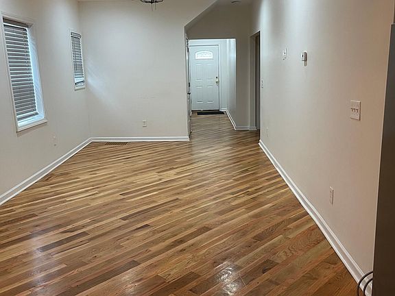 4th image of 2622 Brooklyn Ave Unit B