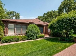 87 Hunt Dr, Jericho, NY 11753